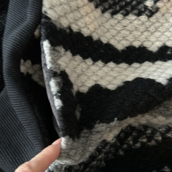 Vest - Picture 5 of 5